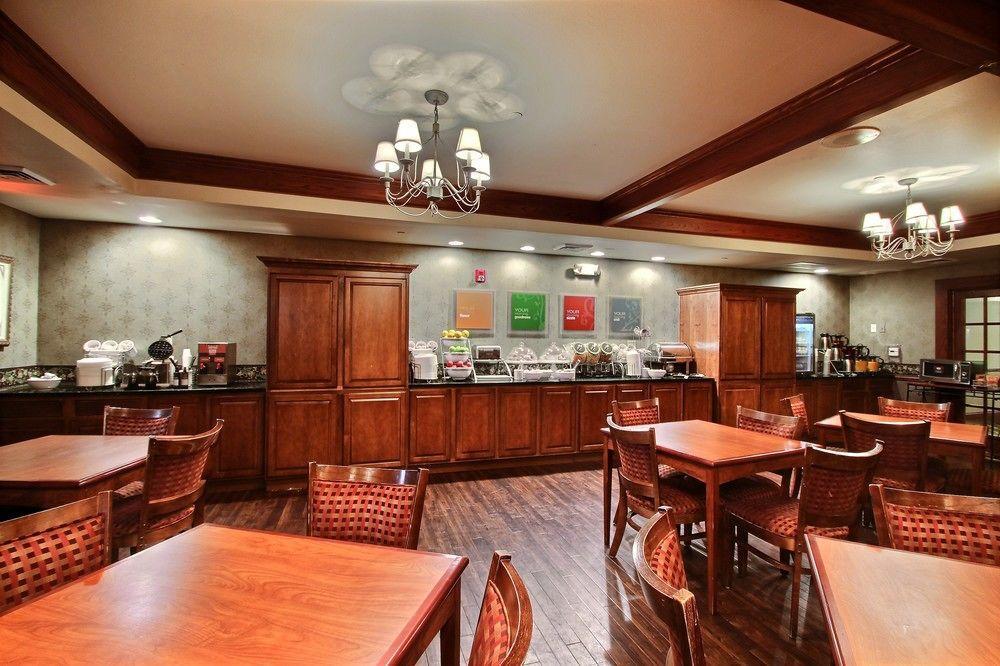 Comfort Suites Milwaukee Airport Oak Creek Exterior foto