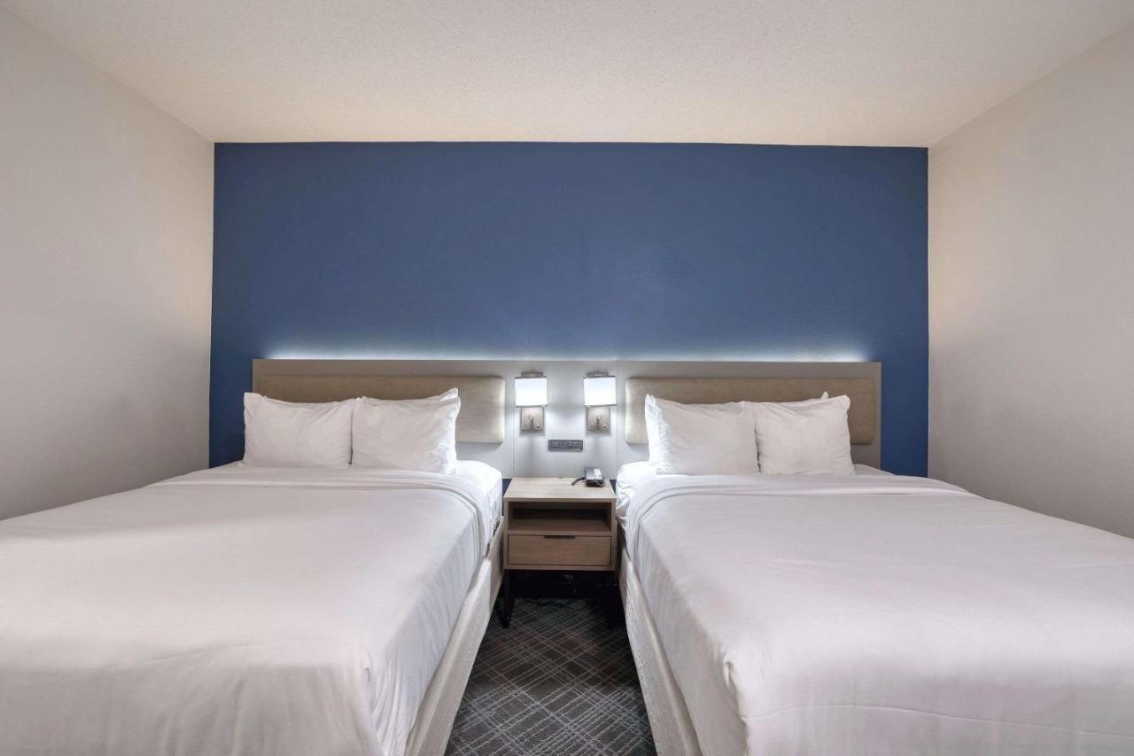 Comfort Suites Milwaukee Airport Oak Creek Exterior foto