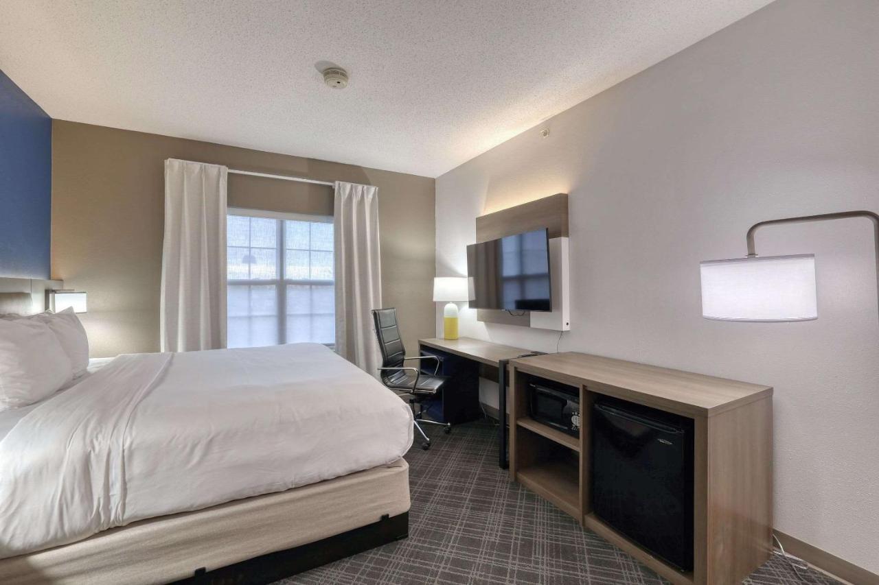Comfort Suites Milwaukee Airport Oak Creek Exterior foto