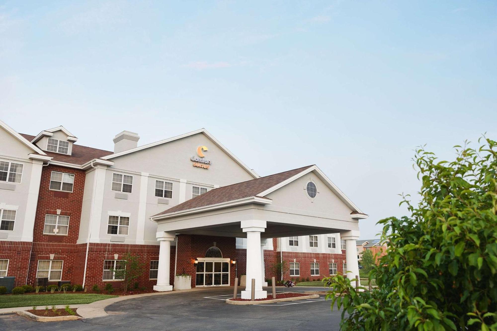Comfort Suites Milwaukee Airport Oak Creek Exterior foto